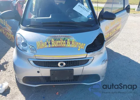 2014 Smart Fortwo Passion z USA, uszkodzony, nr VIN WMEEJ3BA8EK756795